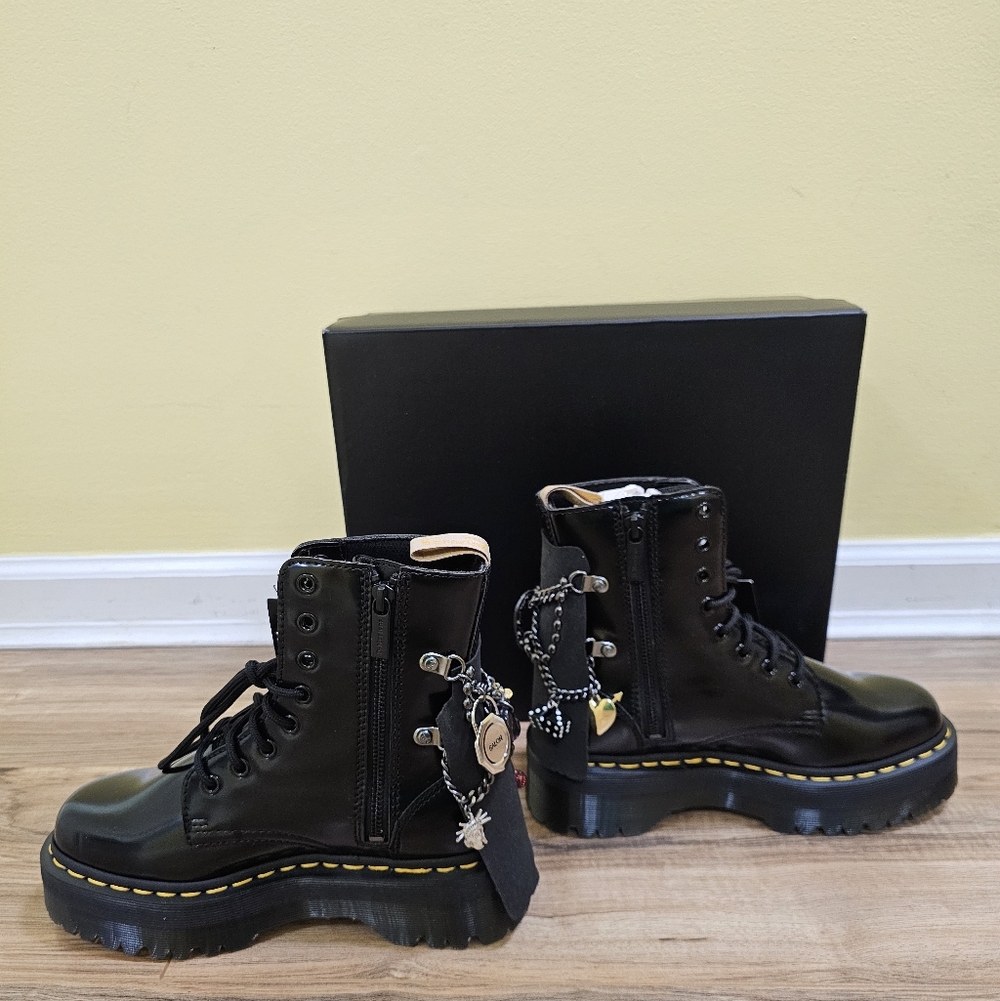 New Dr. Martens X Marc Jacobs 10 Years of the Jadon Boot - Picture 11 of 16